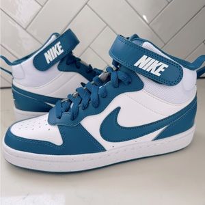 Nike Mid Sneakers teal